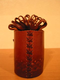 �牔�M���ĂR