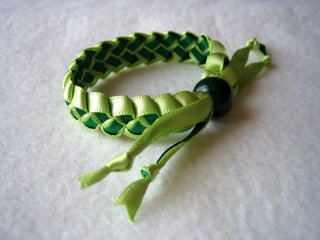 �u���X���b�g�S