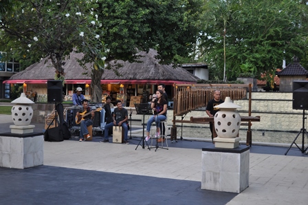 �o�����S�R