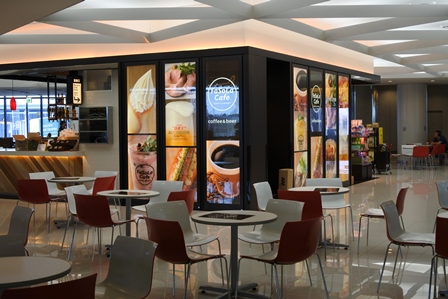 �J���N���X