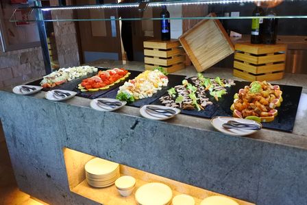 �J���N���S�T