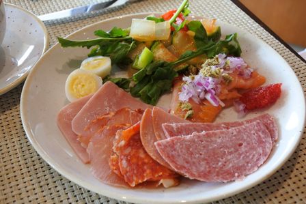 �J���N���S