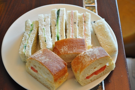 �h�o�C�T�S