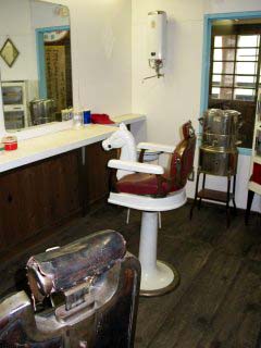 ���{���a���S