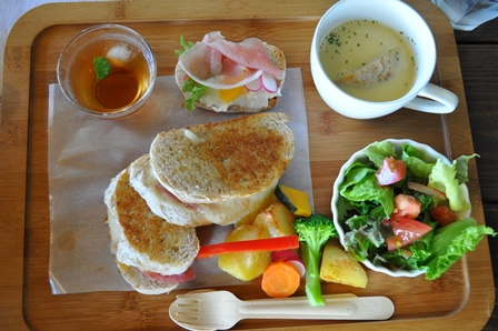 �k�C���P�R