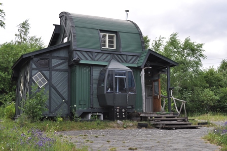 �k�C���S�X