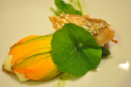 �k�C���W�W