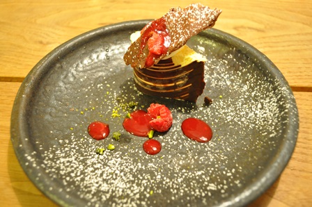 �k�C���X�S