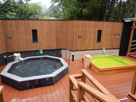 �k�C���S�X