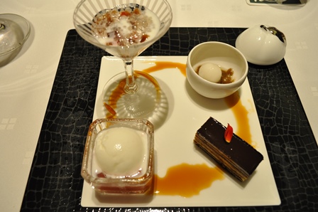 �k�C���U�X