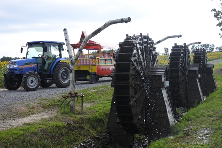 �k�C���R�V