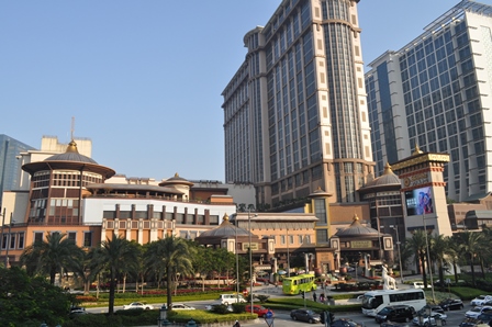 �}�J�I�Q�T