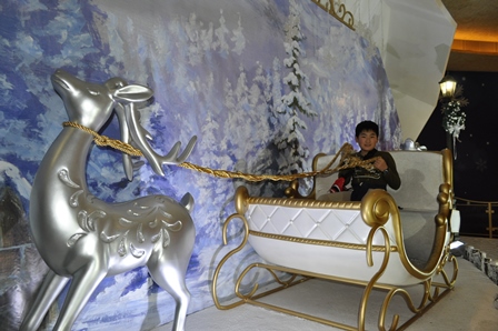 �}�J�I�U�W