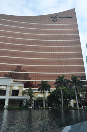 �}�J�I�U�R