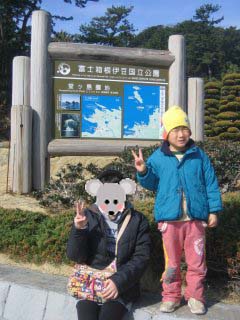 �������P