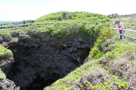 �{�Ó��S�T