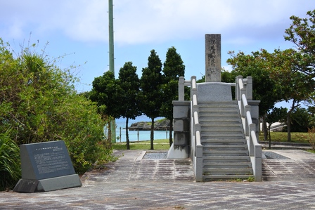 �{�Ó��U�U