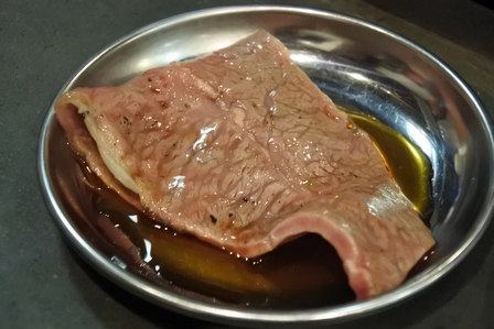 �{�Ó��U�U