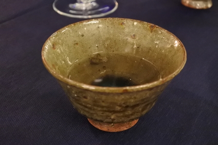 �{�Ó��U�U