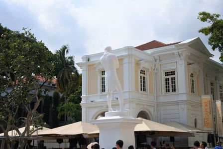 �V���K�|�[���R�S