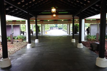 �V���K�|�[���X