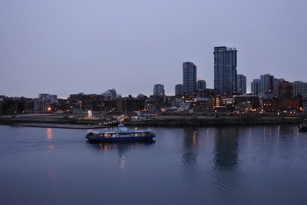 �o���N�[�o�[�U