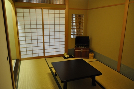 ���͌��P�O